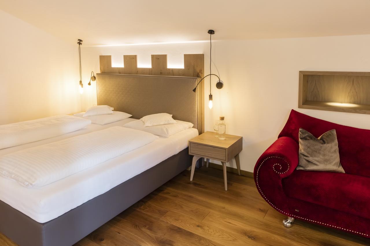 Hotel Schlosswirt Schenna Eksteriør billede