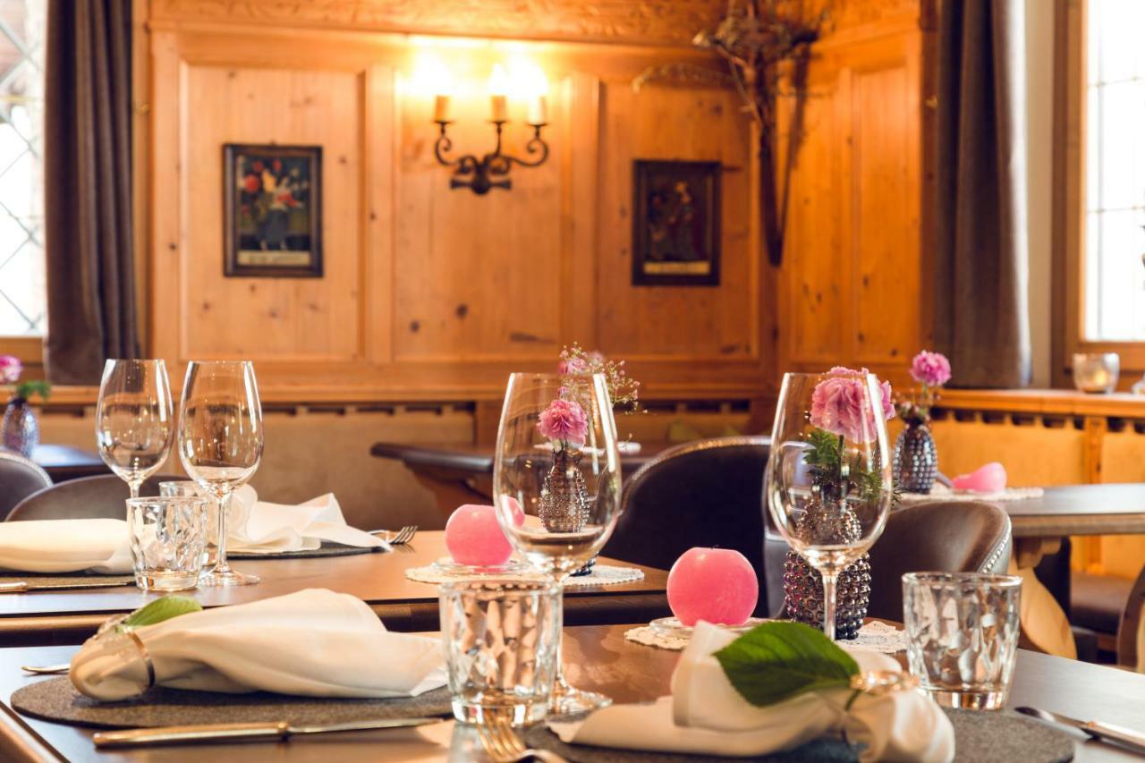 Hotel Schlosswirt Schenna Eksteriør billede